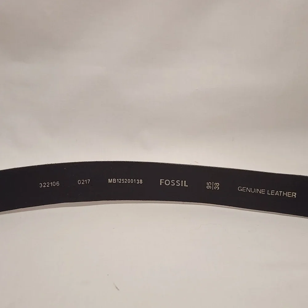 Fossil Mens Black Genuine‎ Leather Belt Silver Buckle Size 38 MB125200138